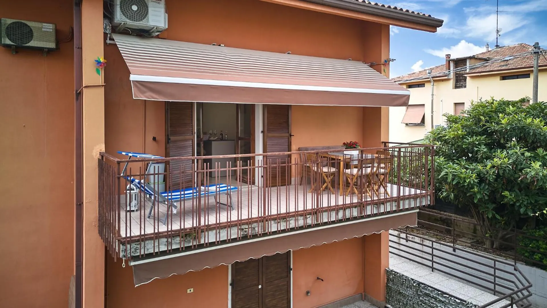 Lisa Marie - Regarda Travel Apartment Lazise