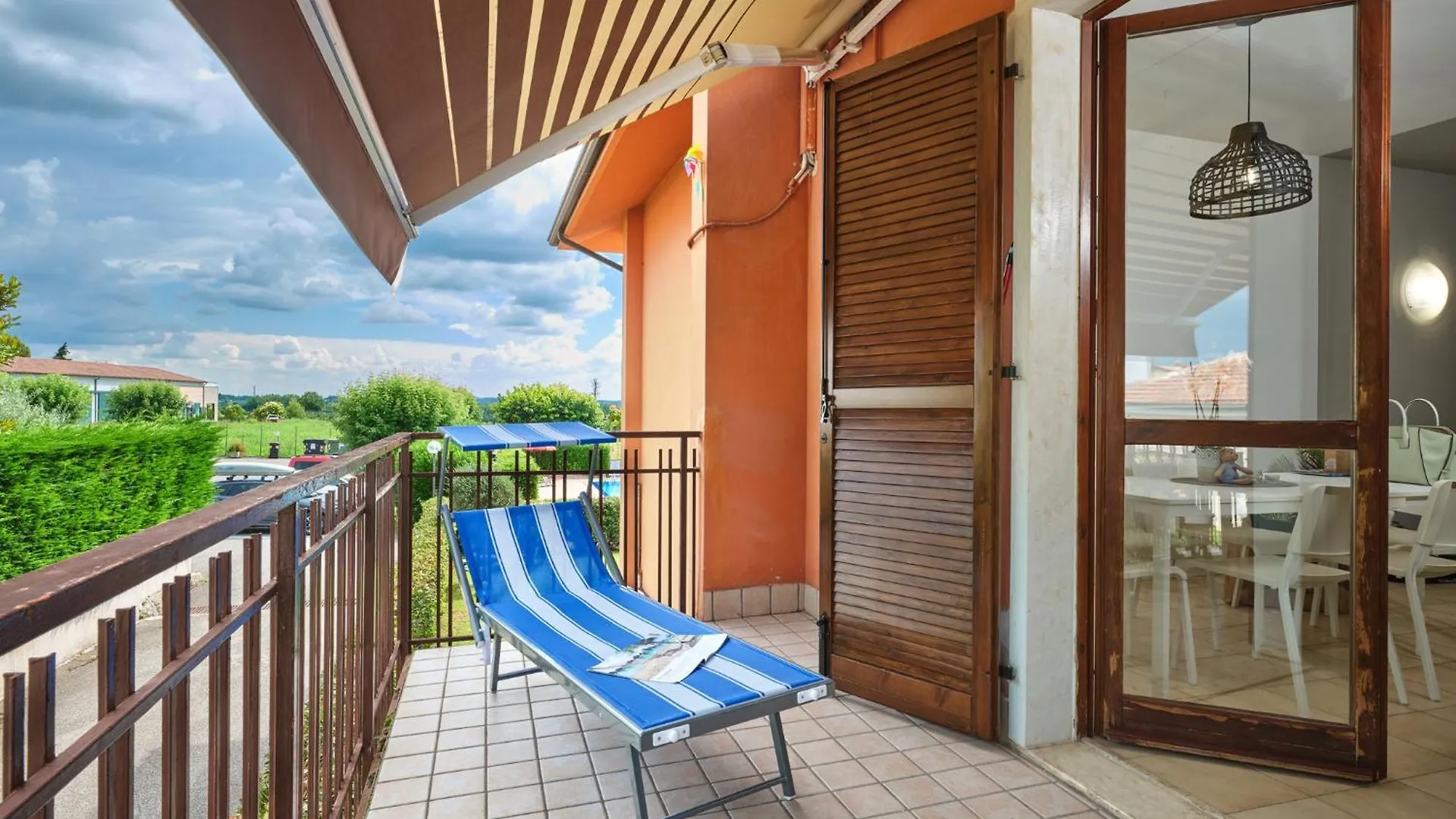 Lisa Marie - Regarda Travel Apartment Lazise Italy