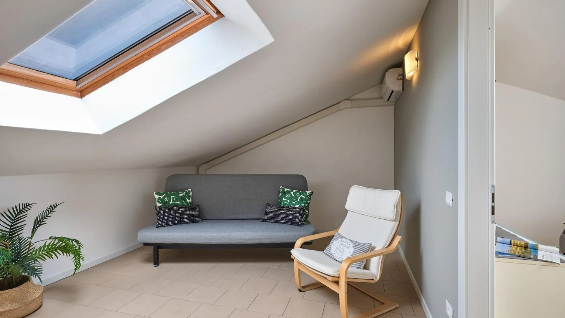 Lisa Marie - Regarda Travel Apartment Lazise