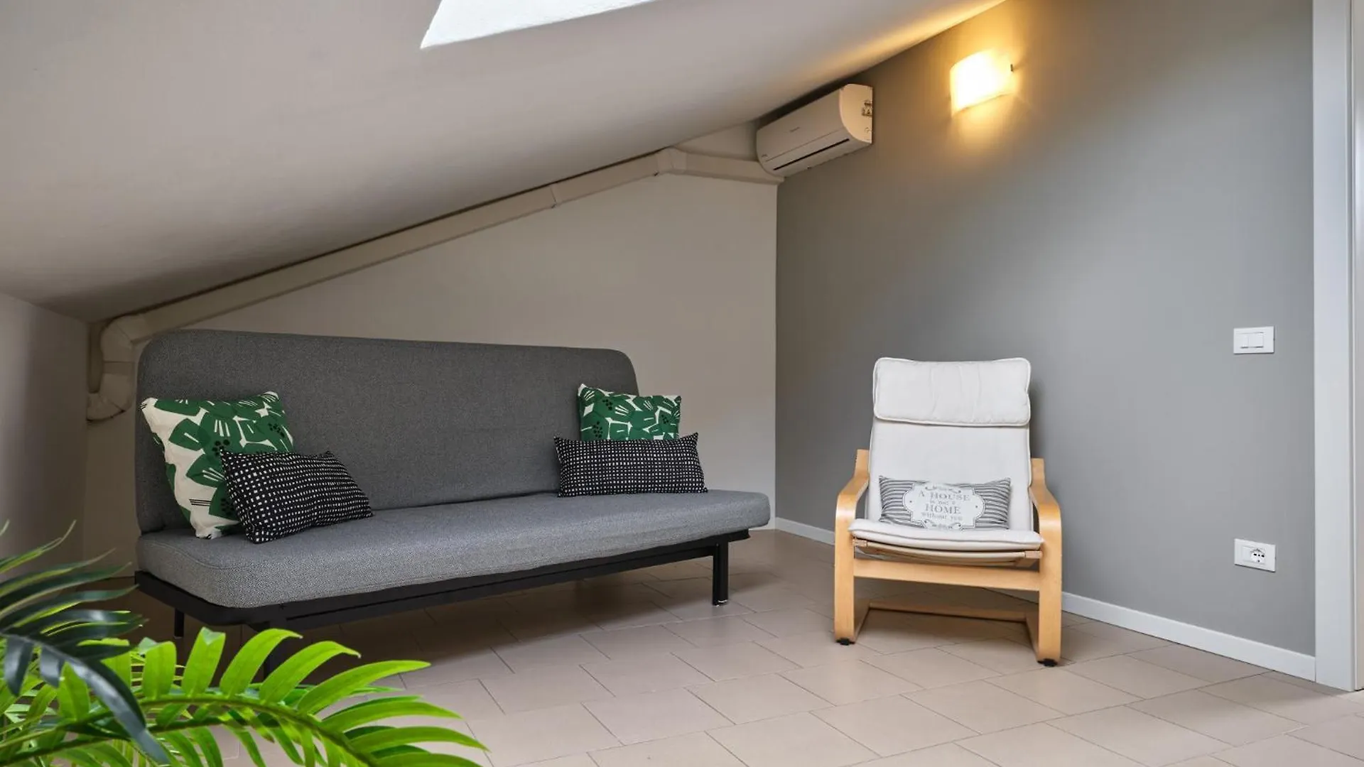 Lisa Marie - Regarda Travel Apartment Lazise