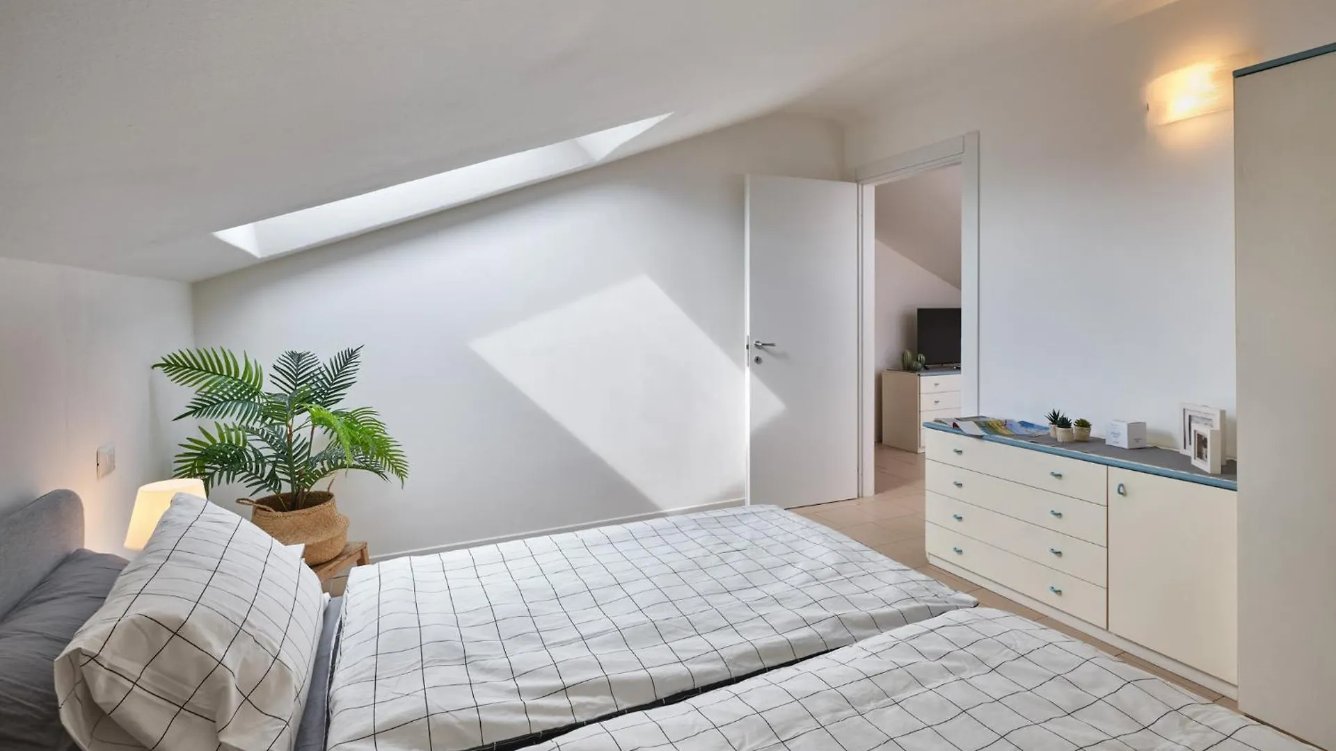 Lisa Marie - Regarda Travel Apartment Lazise